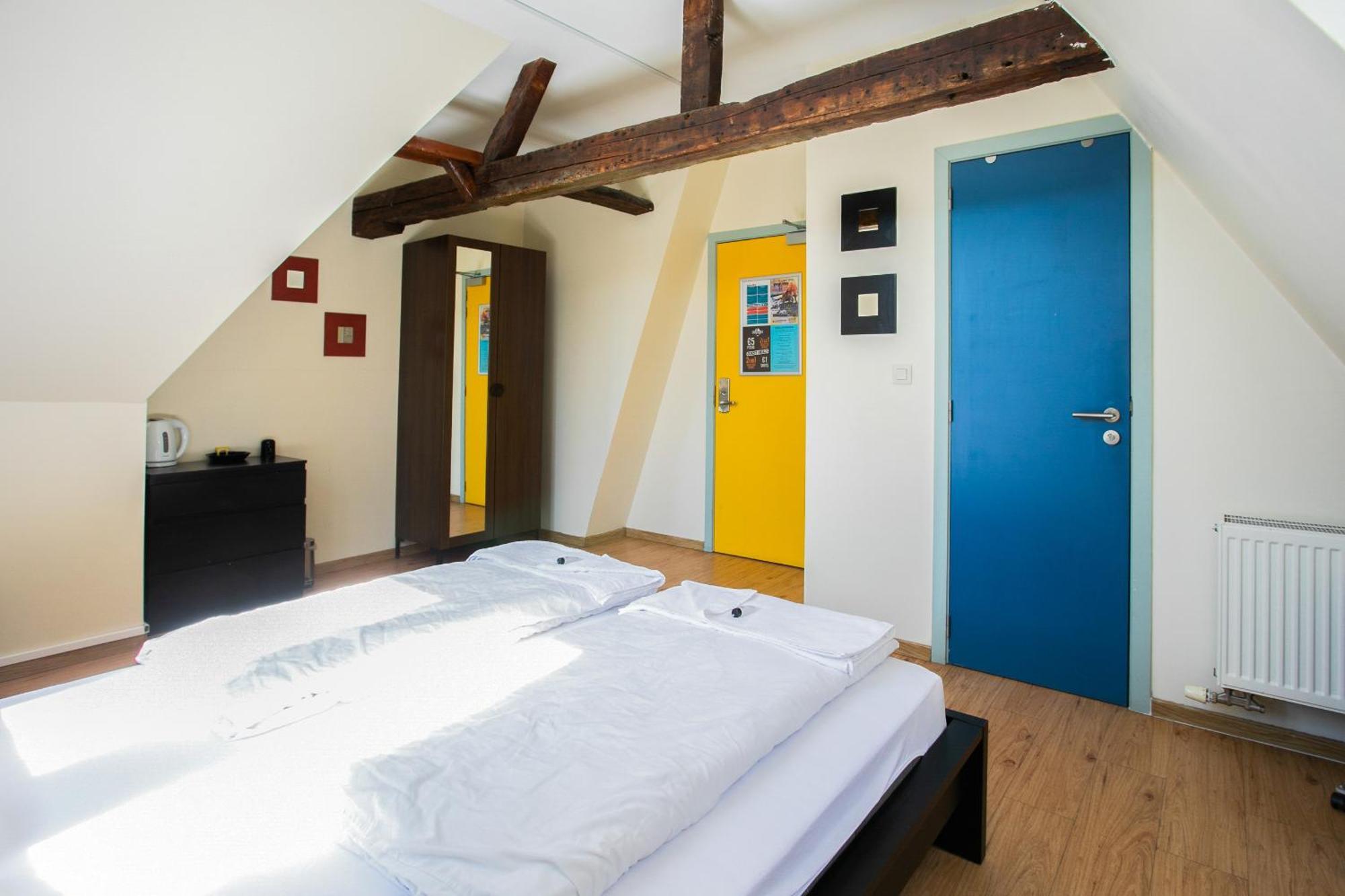 St Christopher'S Inn Hostel At The Bauhaus Bruges Bilik gambar